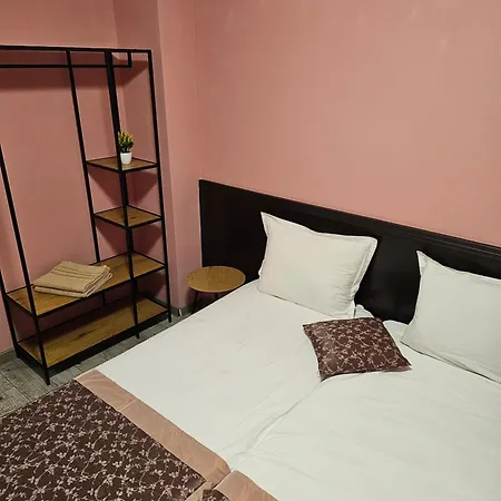 българия със свободна зона за паркиране * Veliko Tarnovo