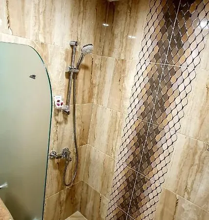 българия със свободна зона за паркиране * Veliko Tarnovo